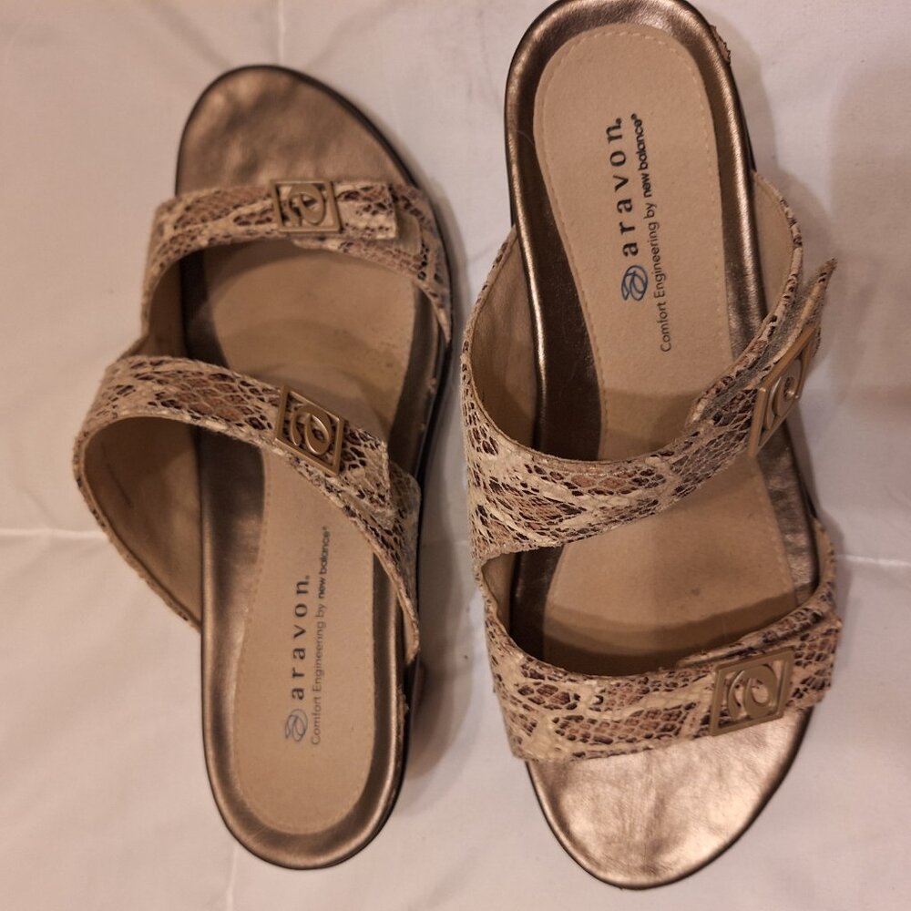 Women's shoes